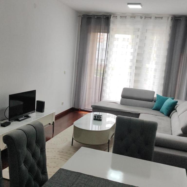 stan KEAN - One-Bedroom Apartment - 1