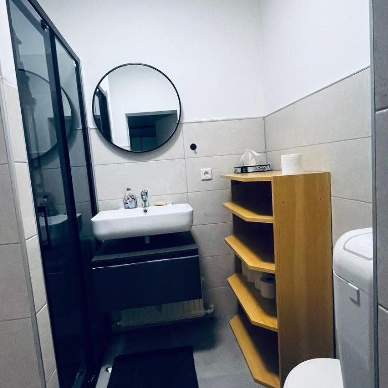 Studio Apartment at Train station and City center - Apartment mit 1 Schlafzimmer - 10
