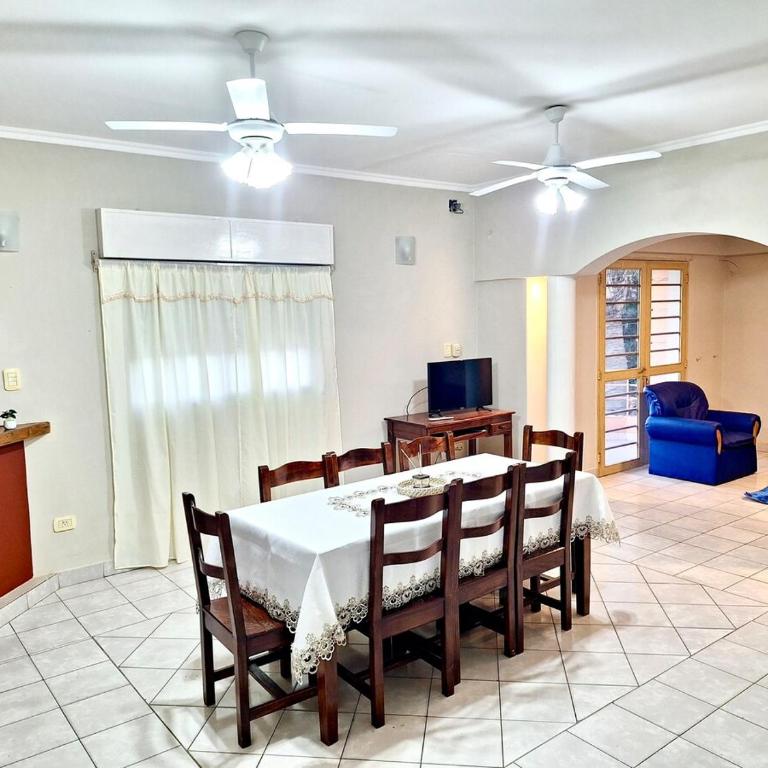 Amplio departamento céntrico para 6 personas - Apartamento de 2 dormitorios - 8