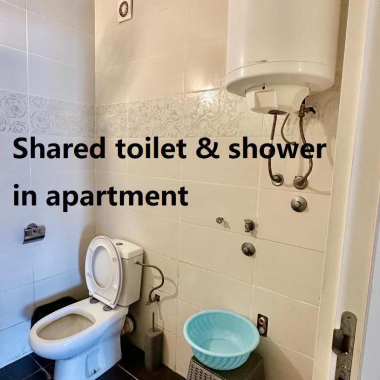 WM Simple Beds & Shared Bathrooms Hostel - Dvokrevetna Soba sa Bračnim Krevetom i Zajedničkim Kupatilom - 6