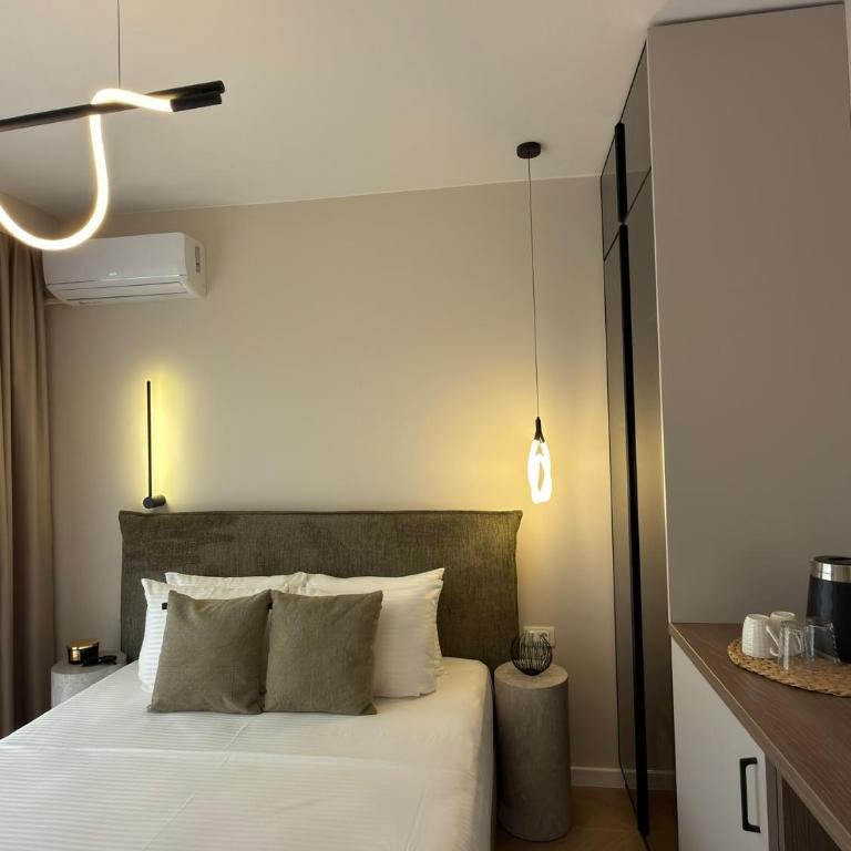 MD APARTMENTS - Deluxe Double Room with Balcony - 22
