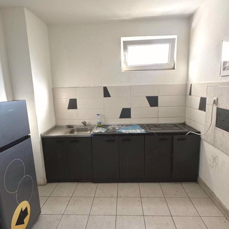 WM Simple Beds & Shared Bathrooms Hostel - Dvokrevetna Soba sa Bračnim Krevetom i Zajedničkim Kupatilom - 13