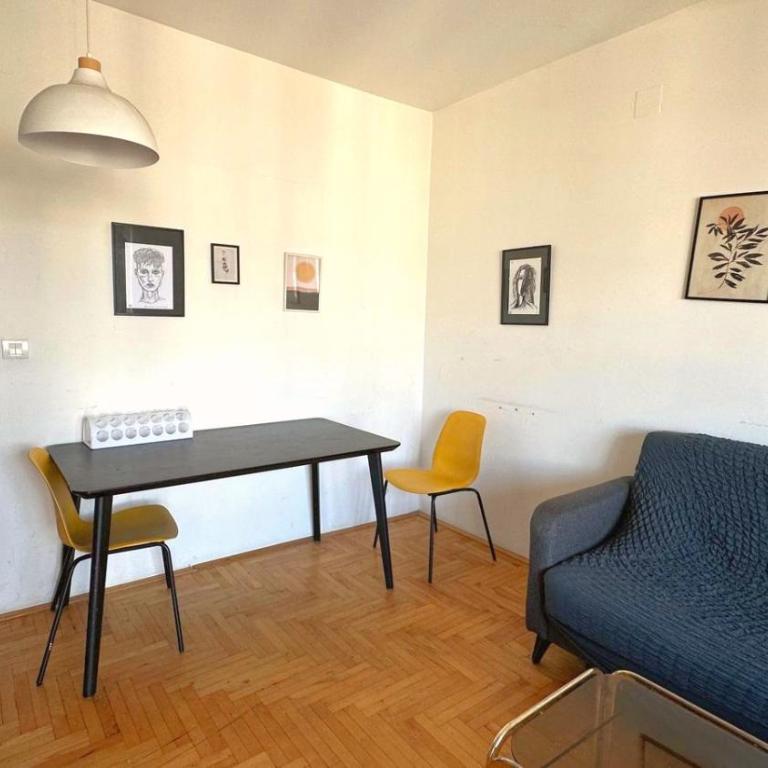 WM Simple Beds & Shared Bathrooms Hostel - Dvokrevetna Soba sa Bračnim Krevetom i Zajedničkim Kupatilom - 17