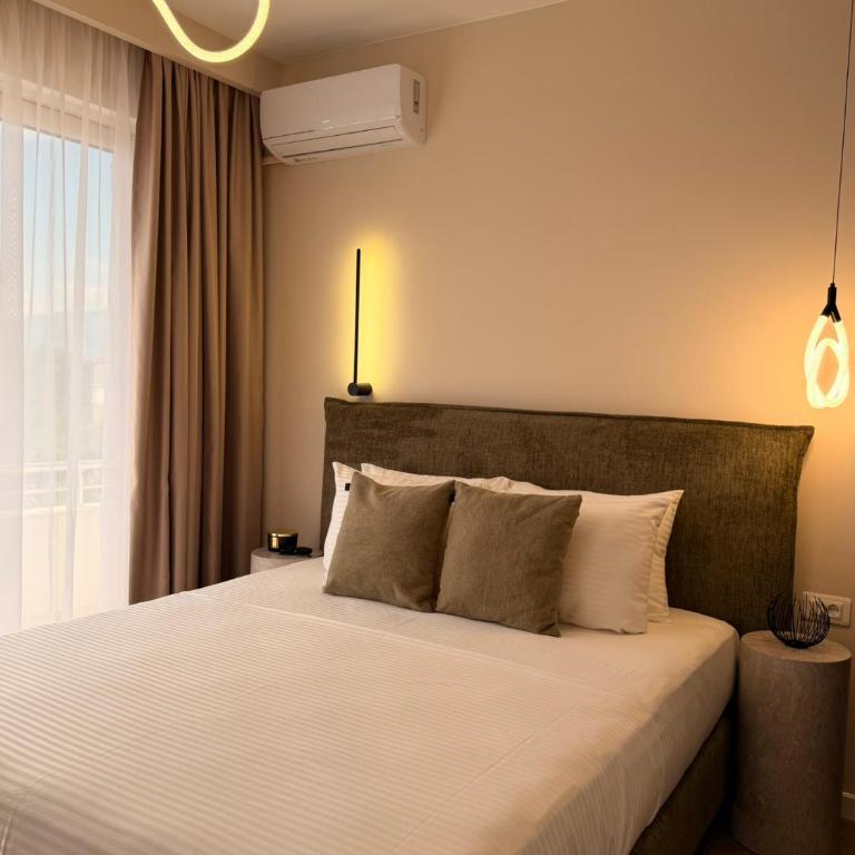 MD APARTMENTS - Deluxe Double Room with Balcony - 5