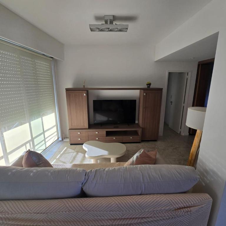 Casa Bustamante, Dpto amplio y luminoso con excelente ubicación en Buenos Aires - Apartamento de 1 dormitorio - 8