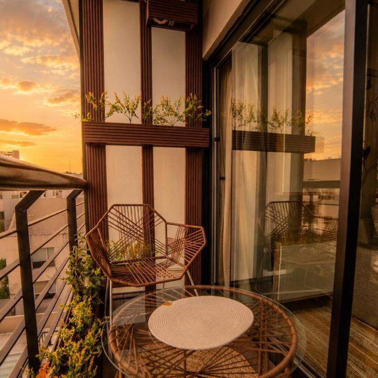 New Studio with Spa, 4K Movie Theater and Design - Apartamento de 1 dormitorio - 2