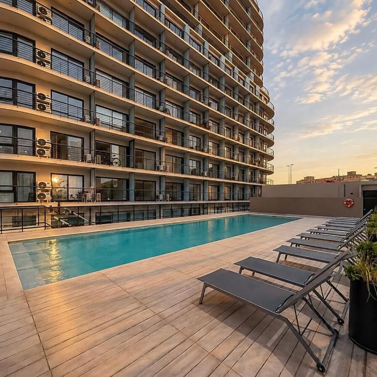 New Studio with Spa, 4K Movie Theater and Design - Apartamento de 1 dormitorio - 18