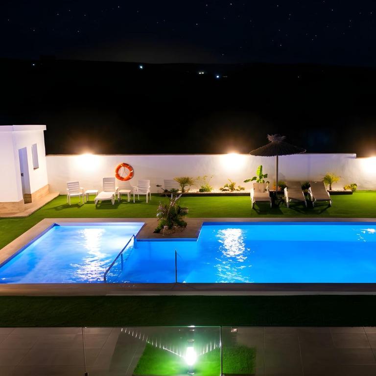 Apartamento con Piscina compartida y Terraza privada - Apartment - 4