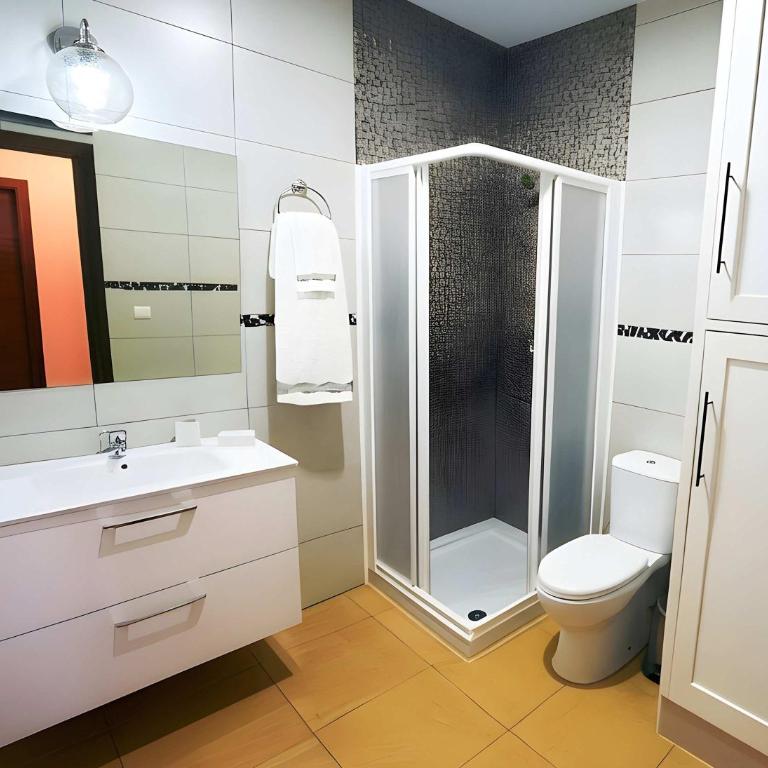 Apartamento con Piscina compartida y Terraza privada - Apartment - 7