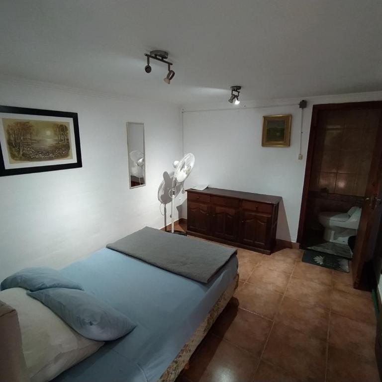 Casa Marina Argentina de Aeropuerto Ezeiza chek-in 24 h 10 minutos de Aeropuerto - Double Room with Private Bathroom - 45