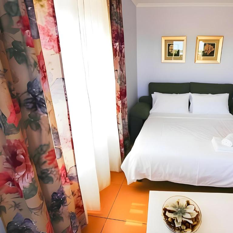 Apartamento con Piscina compartida y Terraza privada - Apartment - 9