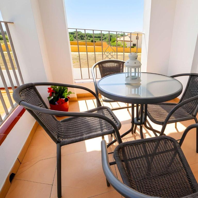 Apartamento con Piscina compartida y Terraza privada - Apartment - 10