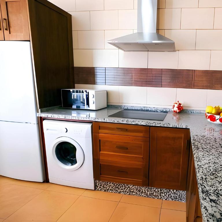 Apartamento con Piscina compartida y Terraza privada - Apartment - 14
