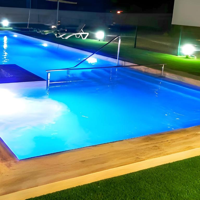 Apartamento con Piscina compartida y Terraza privada - Apartment - 19