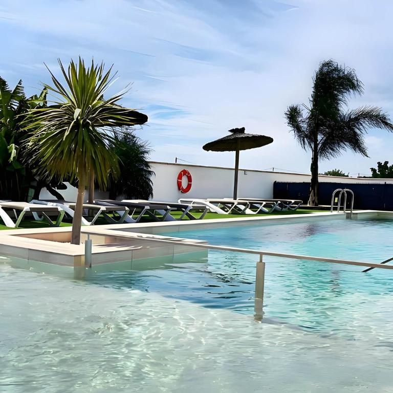 Apartamento con Piscina compartida y Terraza privada - Apartment - 21
