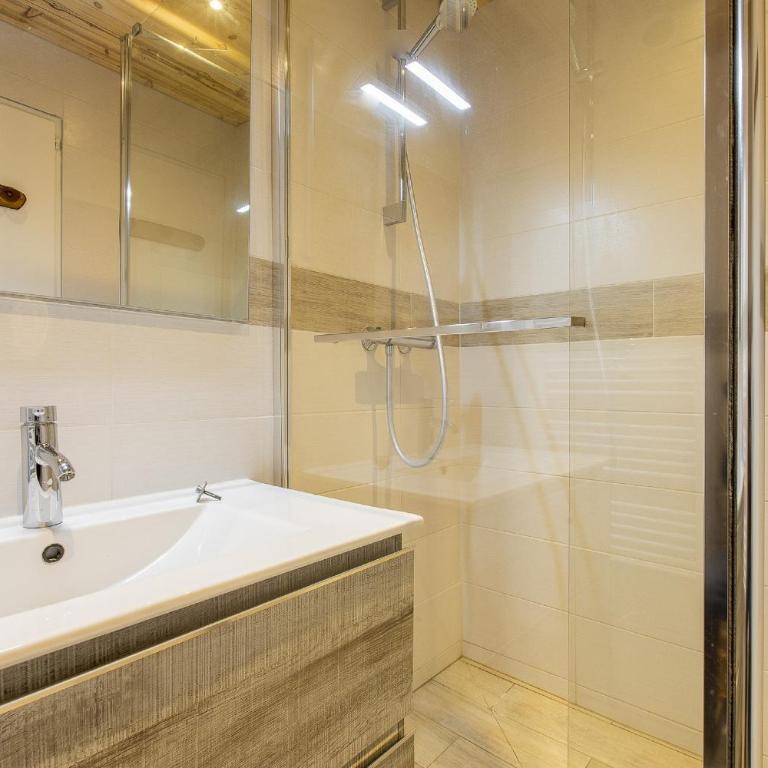 Résidence Hôtel Rent - Megève - Appartement en Duplex - 1