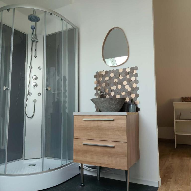 Chambre zen - Chambre Double avec Salle de Bains Privative - 14