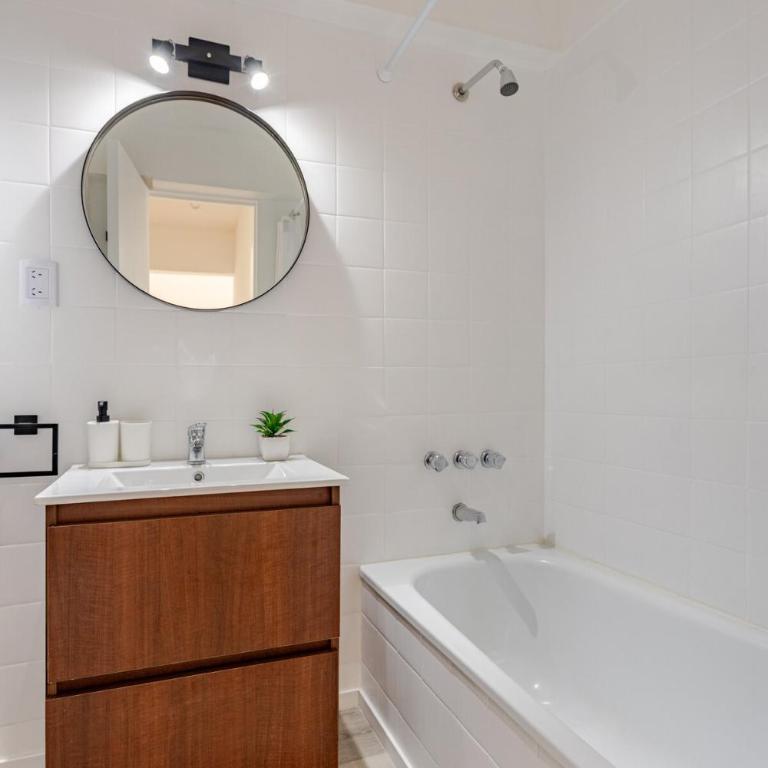 Beautiful modern and bright apartment - Apartamento de 1 dormitorio - 17