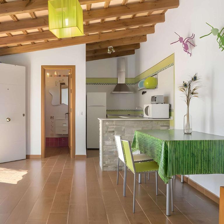 Casas con piscina compartidas Garaje y Wi-Fi - Casa con 1 Camera da Letto - 15