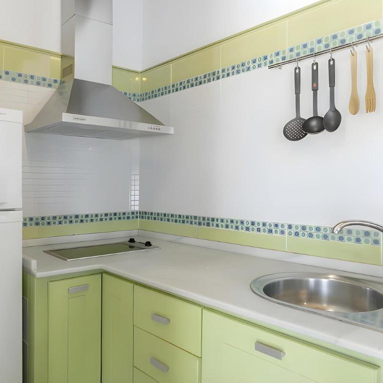 Casas con piscina compartidas Garaje y Wi-Fi - Casa con 1 Camera da Letto - 16