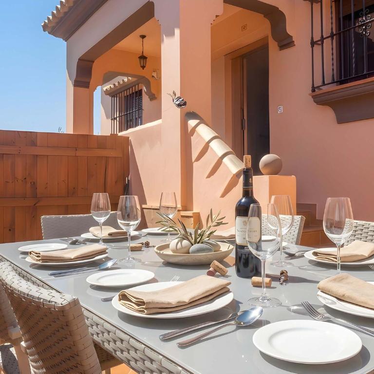 Casa con terraza cerca del pueblo solo alquilamos a familias - Maison de Vacances - 1