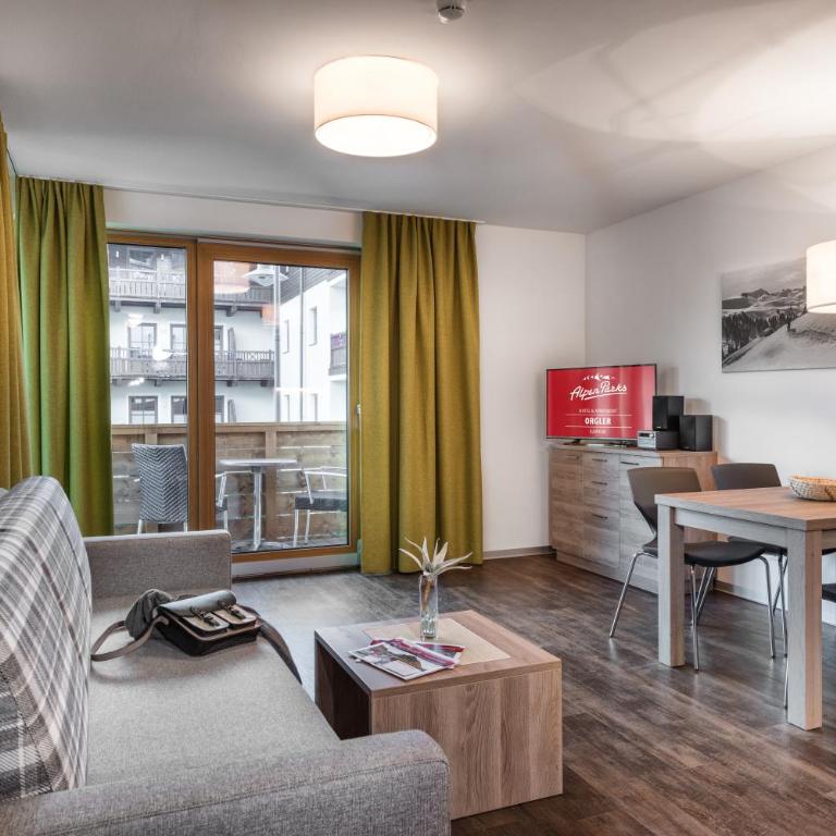 AlpenParks Hotel & Apartment Orgler Kaprun - Apartment mit 2 Schlafzimmern - 3