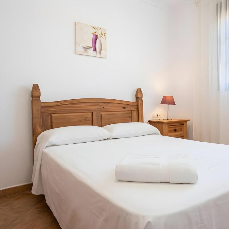 Casa cerca del pueblo terraza privada alquilamos a familias - Ferienhaus - 10