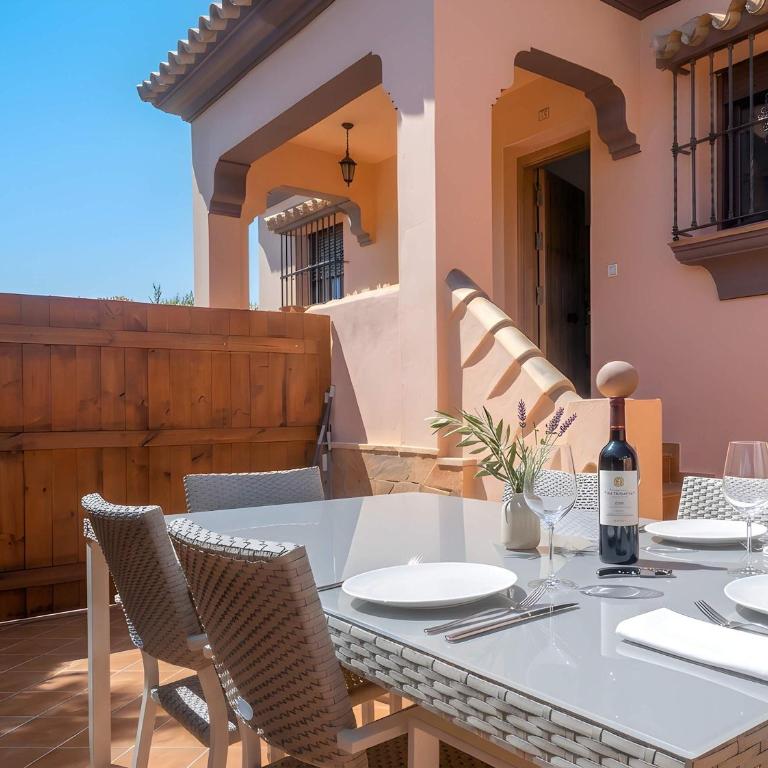 Casa cerca del pueblo terraza privada alquilamos a familias - Ferienhaus - 11