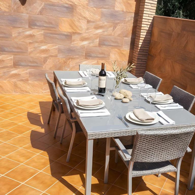 Casa cerca del pueblo terraza privada alquilamos a familias - Ferienhaus - 15