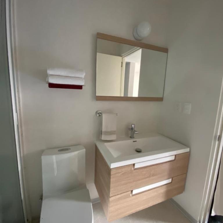 Chilango BnB - Deluxe Apartment - 5