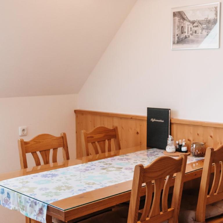 "Das Steirerhaus am Seggauberg" - Familien Ferienhaus mit zwei separaten Apartments - Haus mit 4 Schlafzimmern - 20