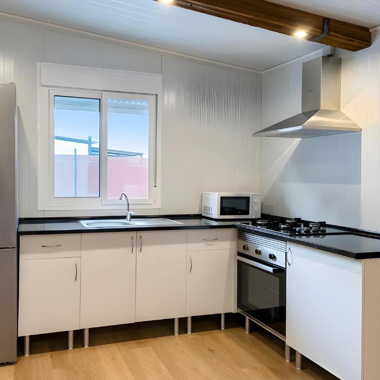Casa Privada con Jardin Barbacoa y Piscina privada solo familias - Apartment - 12