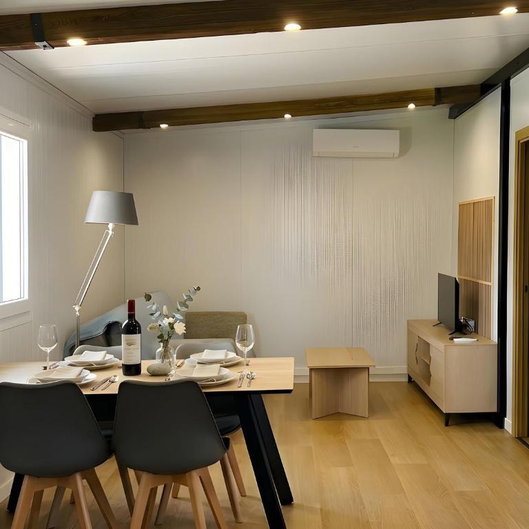 Casa Privada con Jardin Barbacoa y Piscina privada solo familias - Apartment - 20