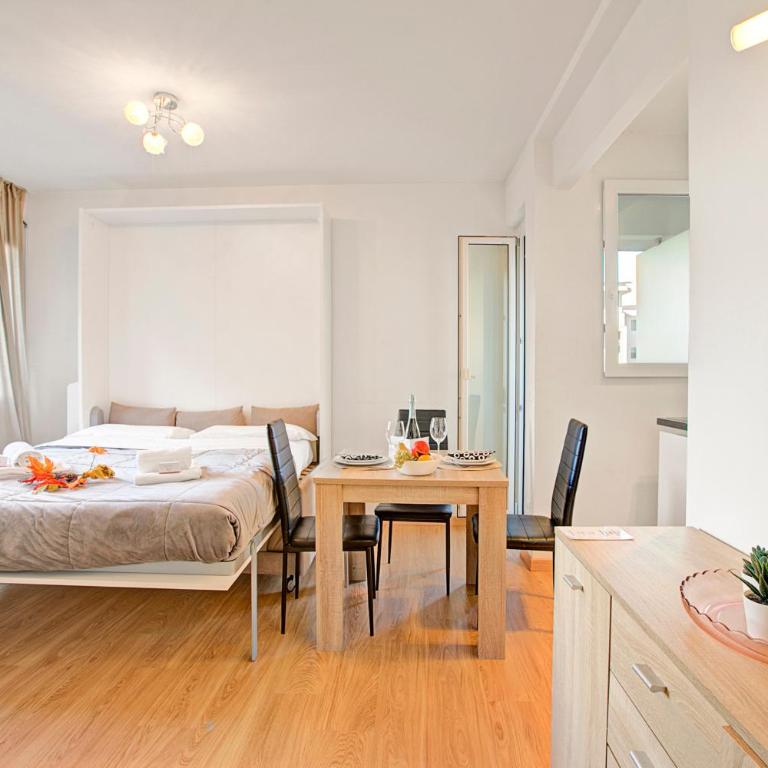 Lean Home - Happy Rentals - Monolocale con Balcone - 11