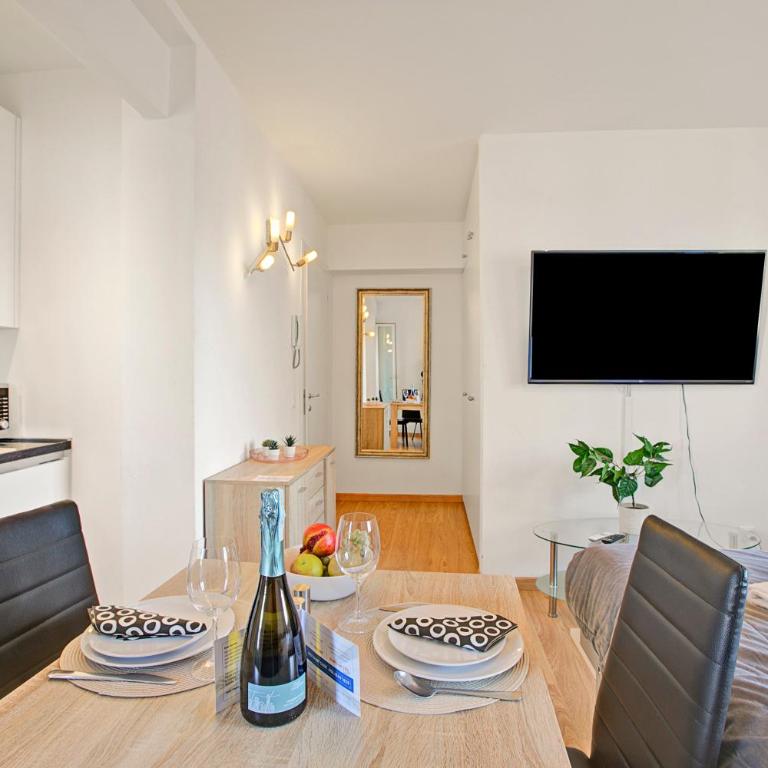 Lean Home - Happy Rentals - Monolocale con Balcone - 13