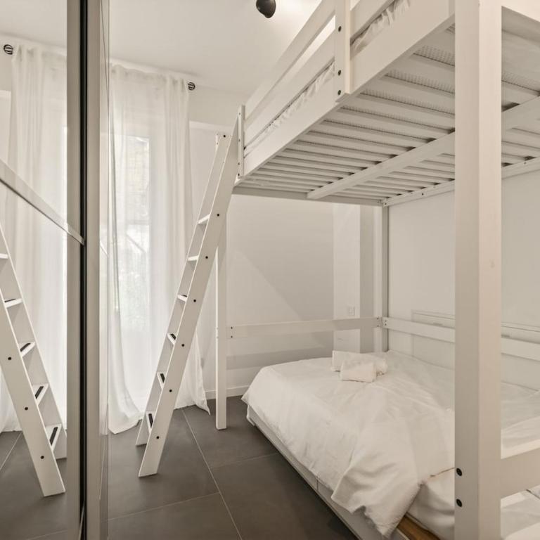 Bergamo Central Home, 2 Min from Station - Appartamento con 2 Camere da Letto - 8