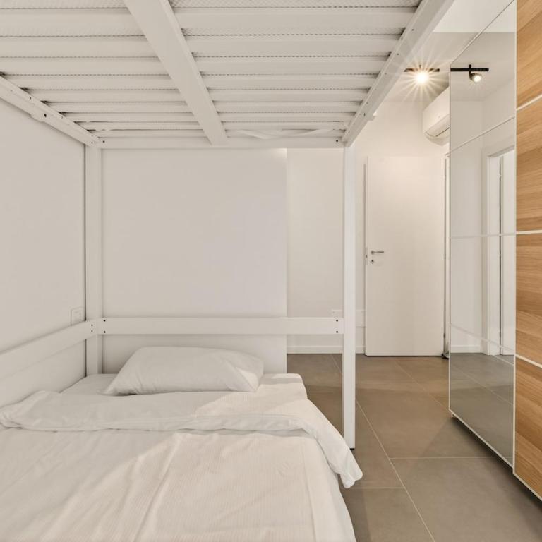 Bergamo Central Home, 2 Min from Station - Appartamento con 2 Camere da Letto - 15
