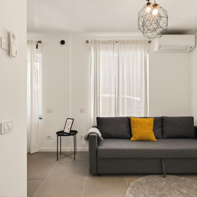 Bergamo Central Home, 2 Min from Station - Appartamento con 2 Camere da Letto - 24