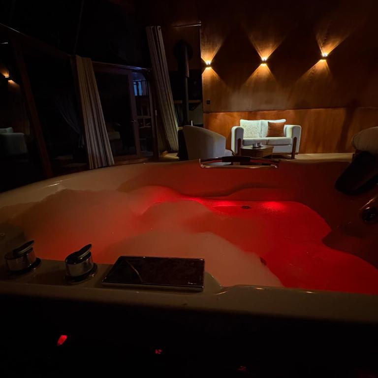 Maiari Lodge Uros Titicaca Perú - Suite Deluxe con bañera de hidromasaje - 11