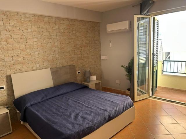 Enza HOUSE - Appartamento con 2 Camere da Letto - 33