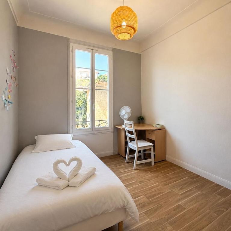 Charming 3 Bedrooms Seaside Apartment 2 Bedrooms Available Before 20 May - Appartement 3 Chambres - 4