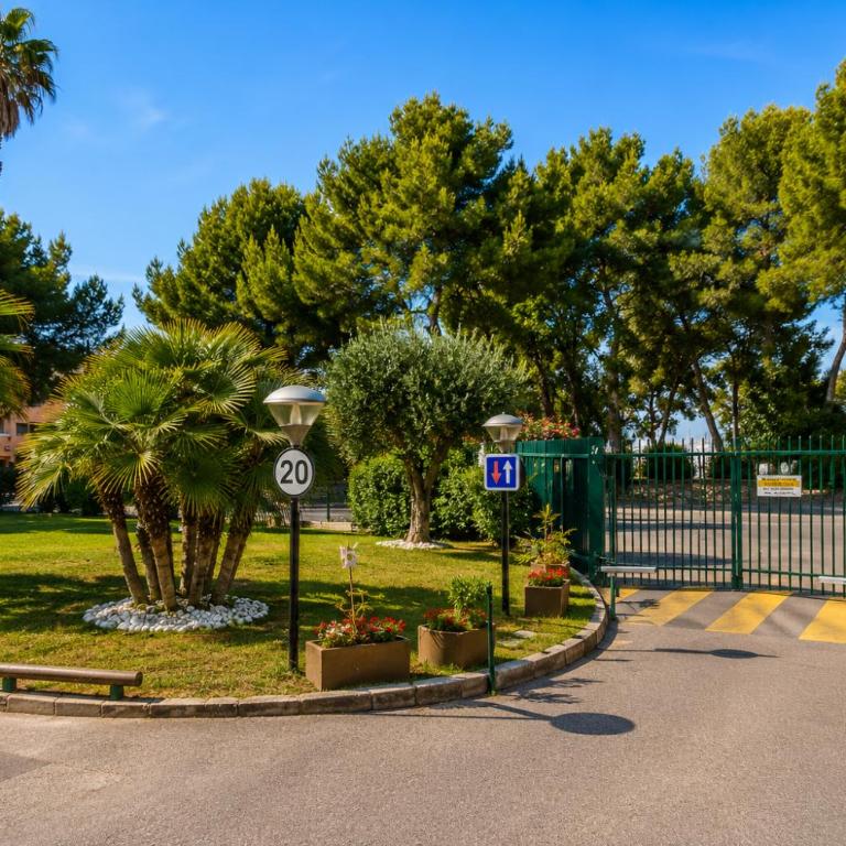 T2 climatisé avec terrasse, port Santa Lucia à 2 min mer - Apartment mit 1 Schlafzimmer - 21
