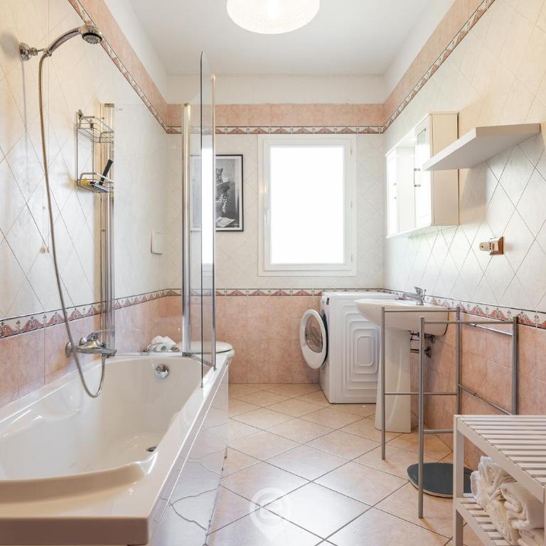 Estay - Domu Sant'Andrea - AirCon - WiFi - Balcony - Appartamento con 2 Camere da Letto e Balcone - 23