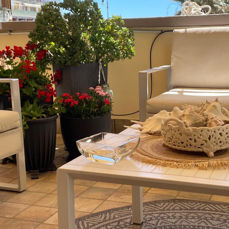 Appartamento con terrazza vista mare in stabile d'epoca - Appartamento con Vista Mare - 63