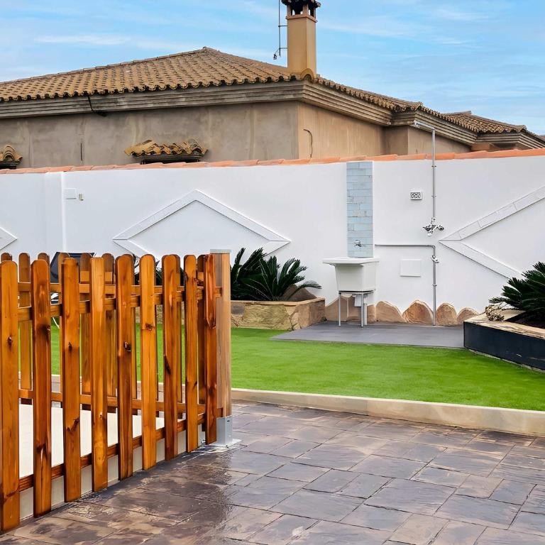 Casa con piscina Privada Barbacoa vallada - Maison de Vacances - 12