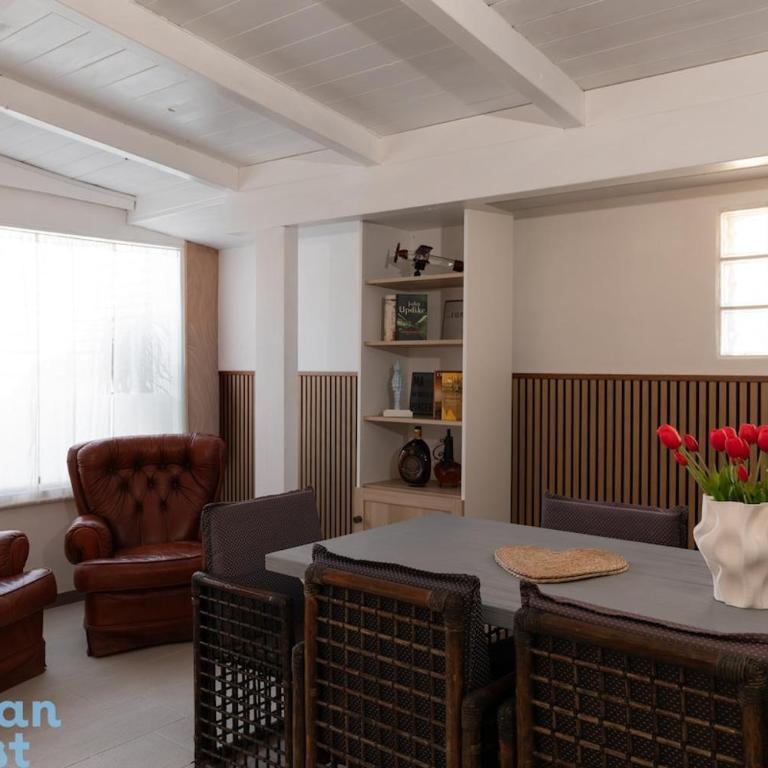 Casa Teresa - Family house, few steps from the sea - Four-Bedroom Apartment - 10