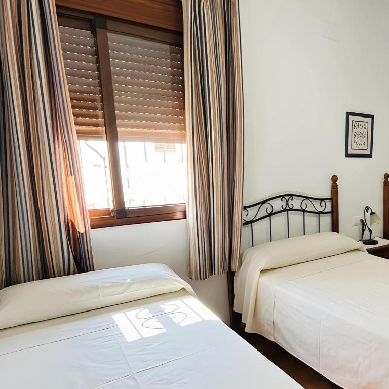 Casa con piscina privada muy cerca del pueblo - Casa - 25