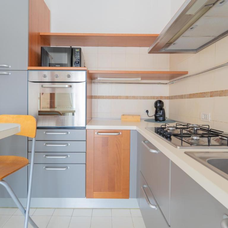 Valverde Home - Two-Bedroom Apartment with Balcony and Terrace - 24