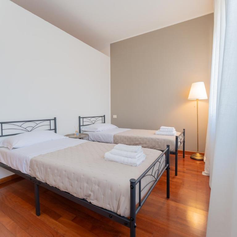 Valverde Home - Two-Bedroom Apartment with Balcony and Terrace - 25