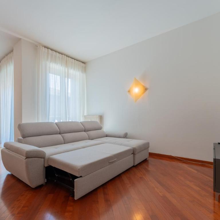 Valverde Home - Two-Bedroom Apartment with Balcony and Terrace - 37